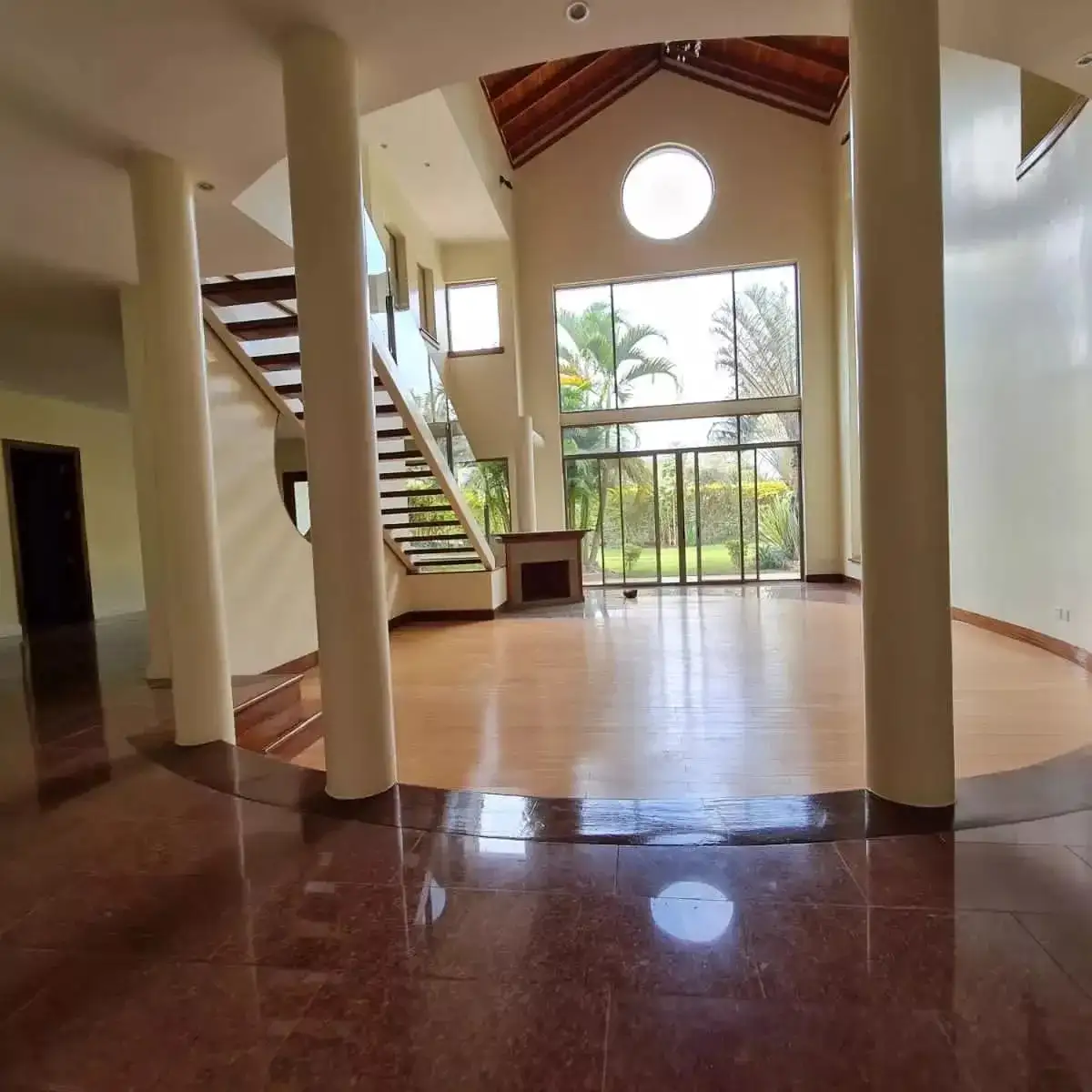 Modern 5 bedroom maisonette to let in Kitisuru. Image