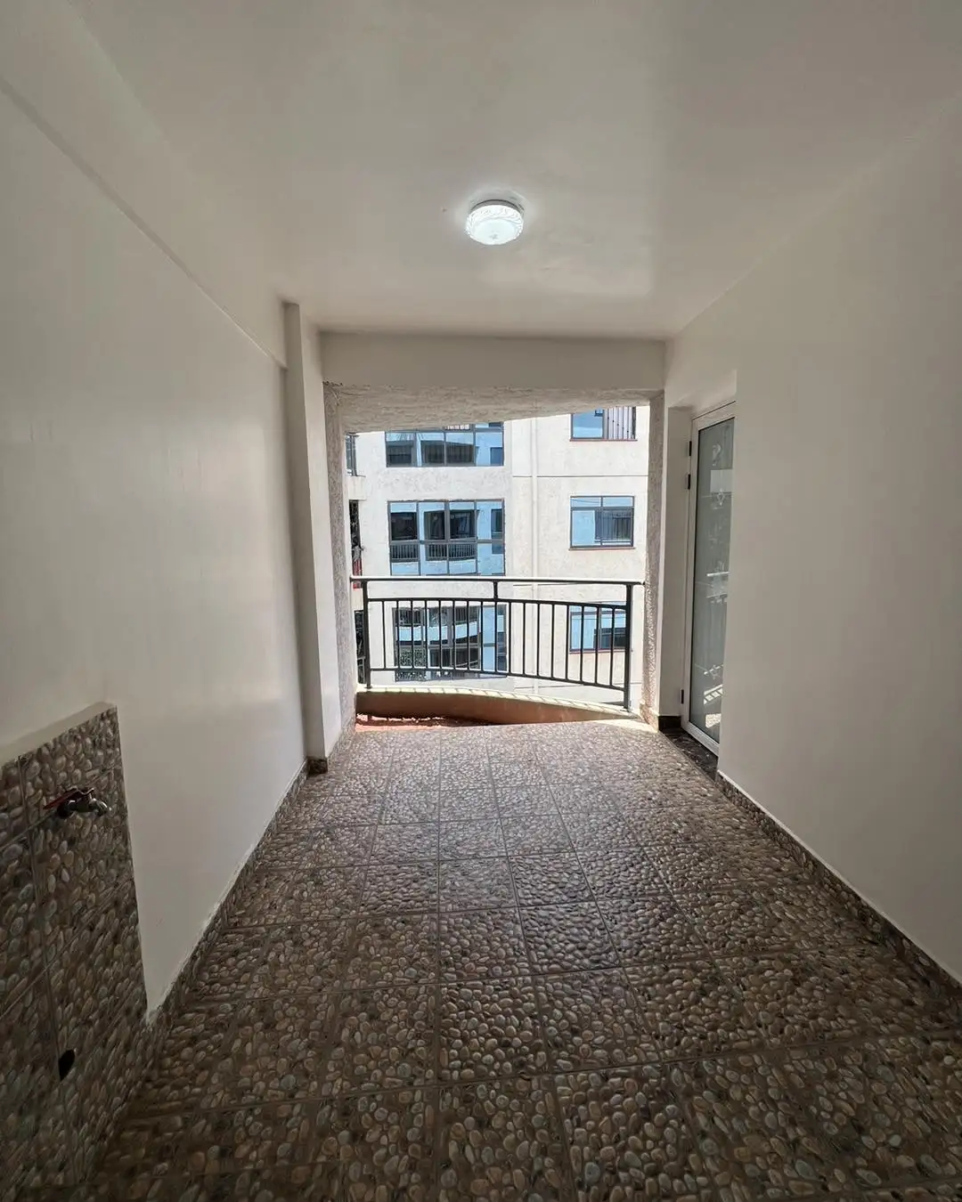 Spacious modern 3 bedroom apartment to let in kilimani Image