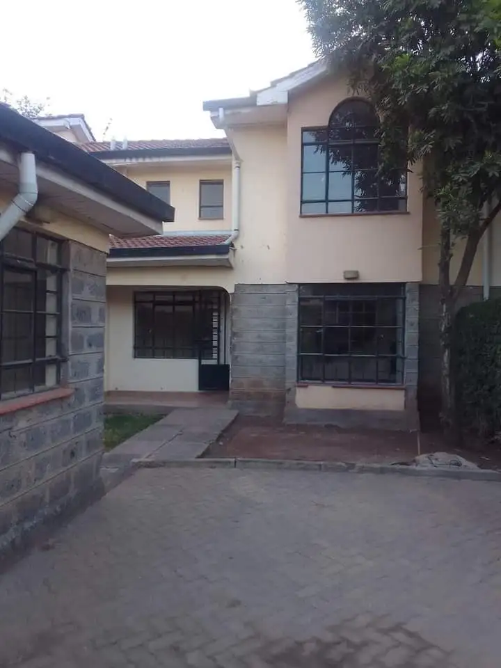 Letting 4 bedroom Maisonette plus Dsq Syokimau Image