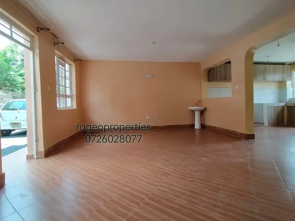 charming 2 bedroom duplex to let in Karen Image