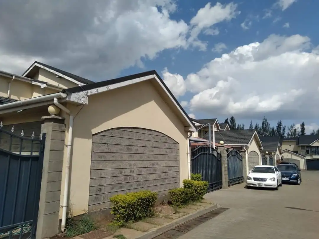 4 Bedroom Townhouse Plus Dsq to let in Syokimau. Image