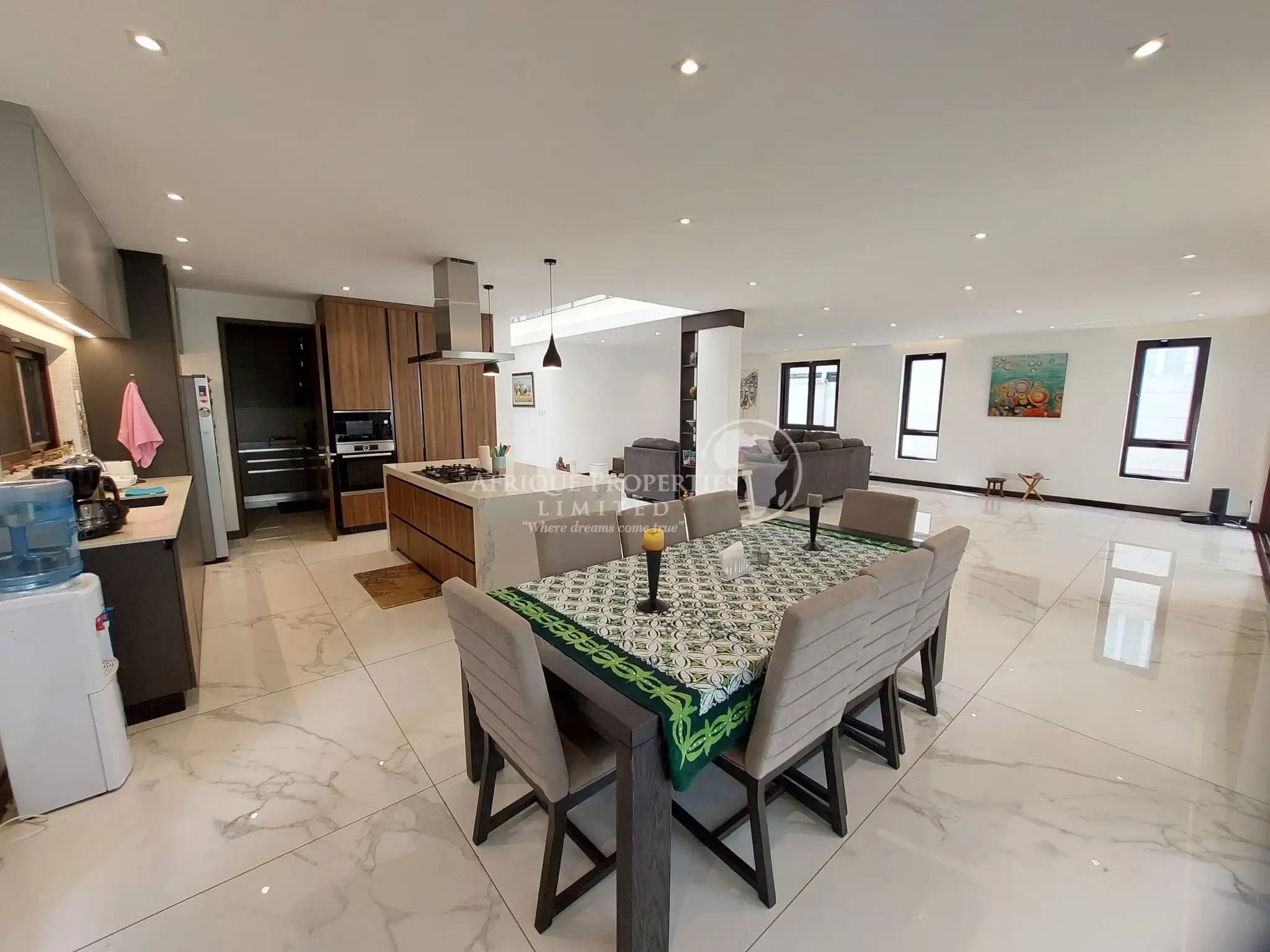 Luxury 4 Bedroom Villa For Sale in Kitisuru Image