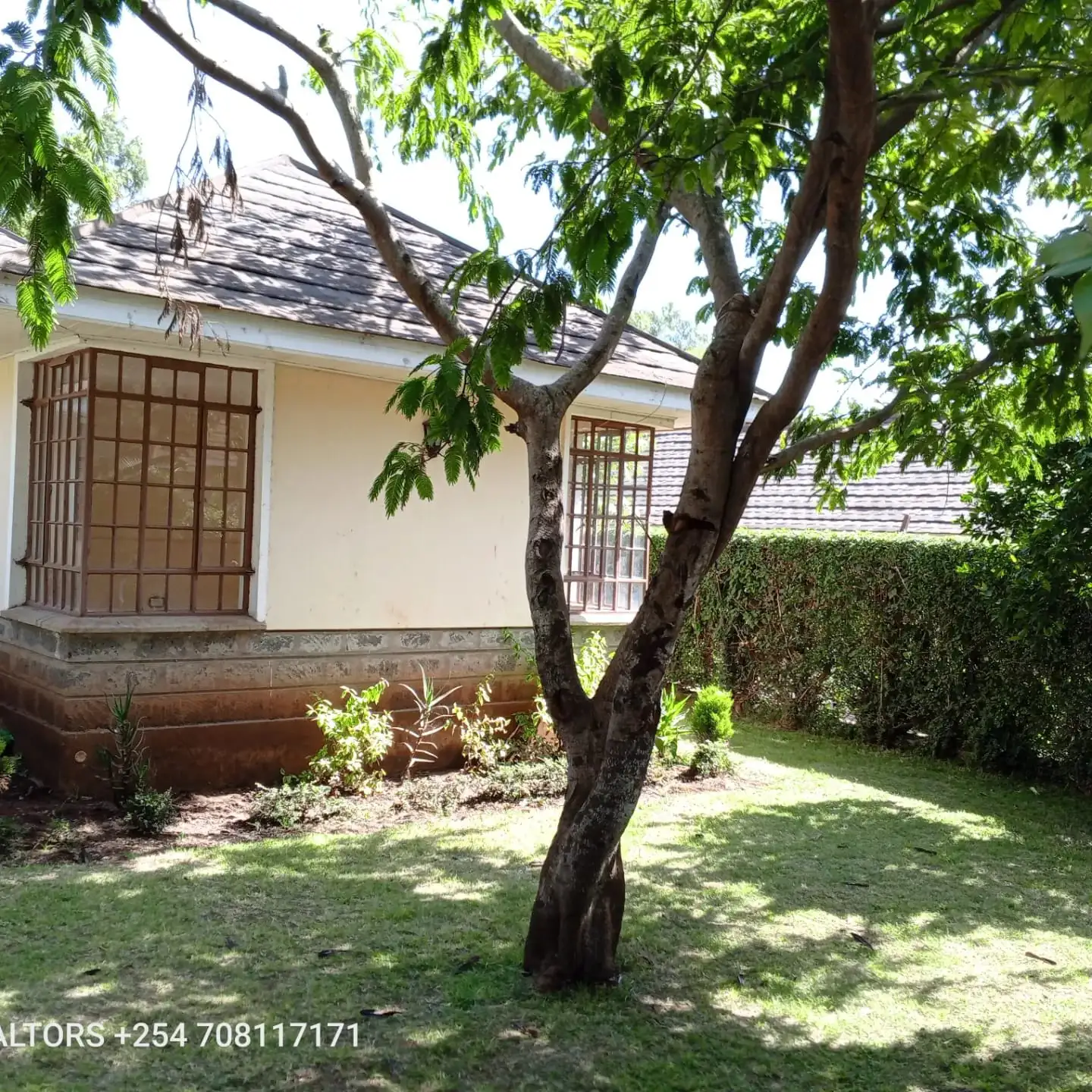 Outstanding 3 bedroom bungalow to let in Rongai Image