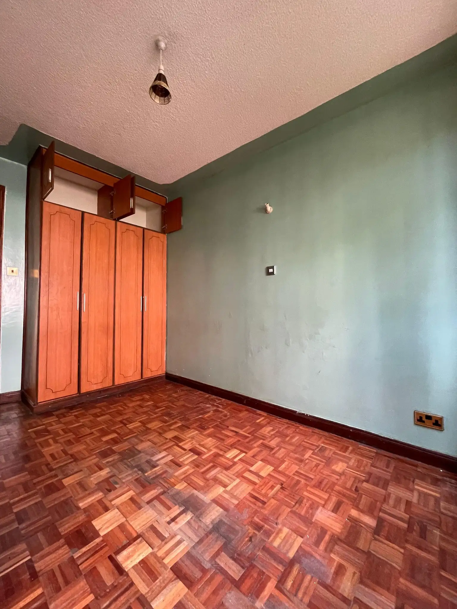 4 bedroom apartment to let in Lavington Image