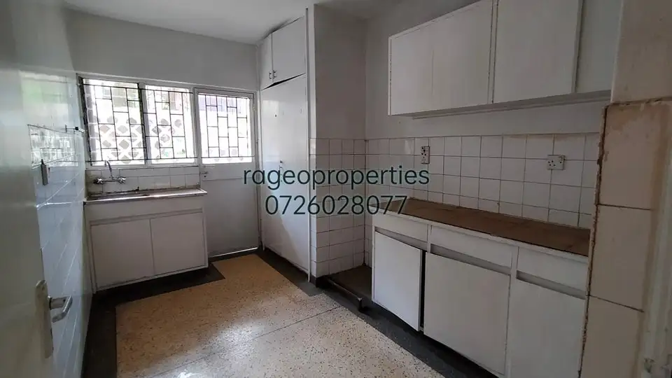 Spacious 2 bedroom apartment to let in Upper hill. Image