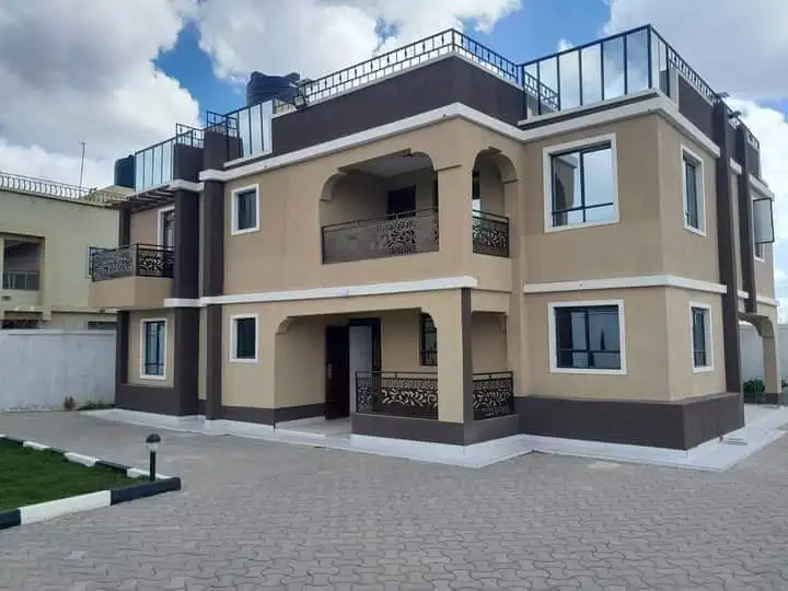 Letting 4 Bedroom Townhouse Kitengela Image