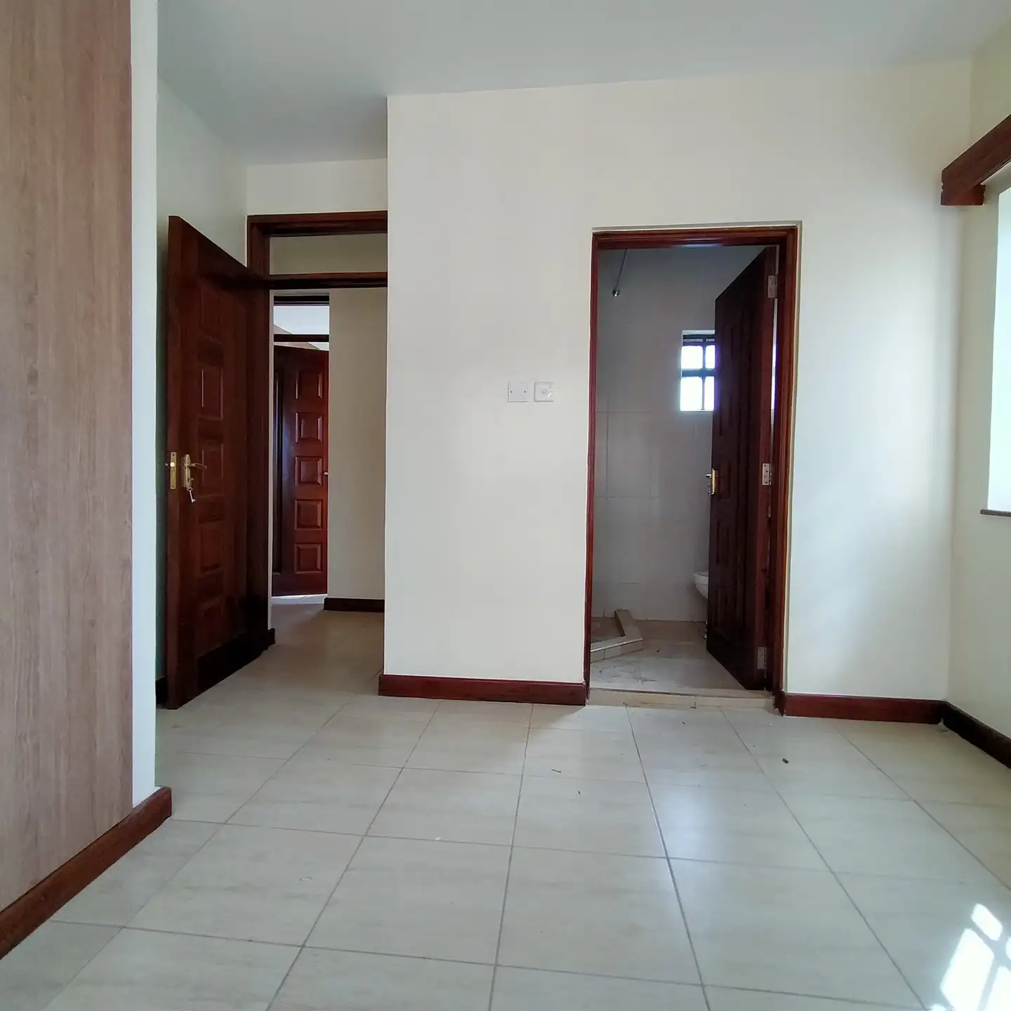 lovely 3 bedroom apartment plus sq to let Langata  Image