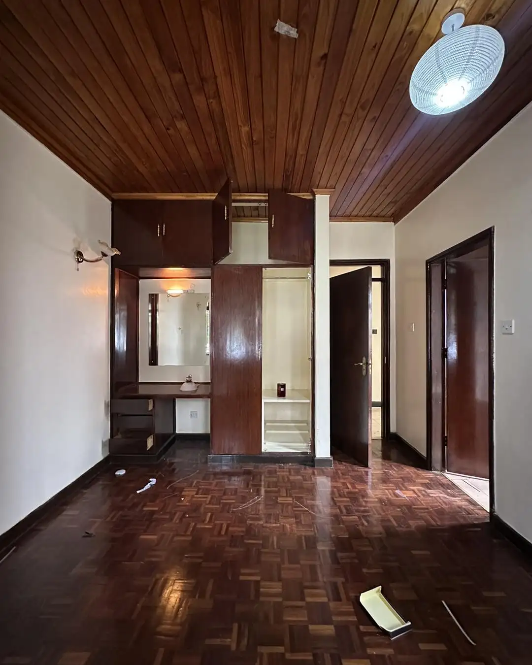 4 bedroom townhouse to let in Riverside Image