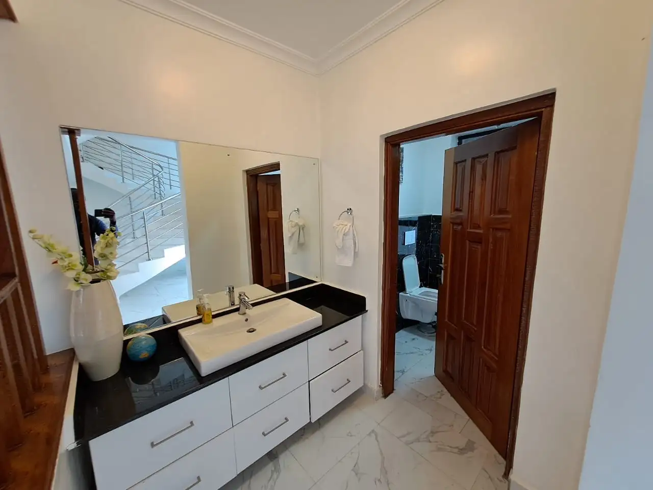 11 bedroom maisonette for sale in Karen Image