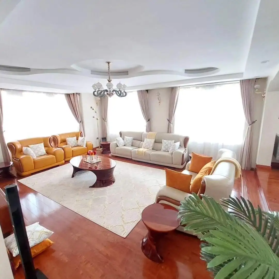 Modern 5 bedroom maisonette for sale in Garden Estate. Image