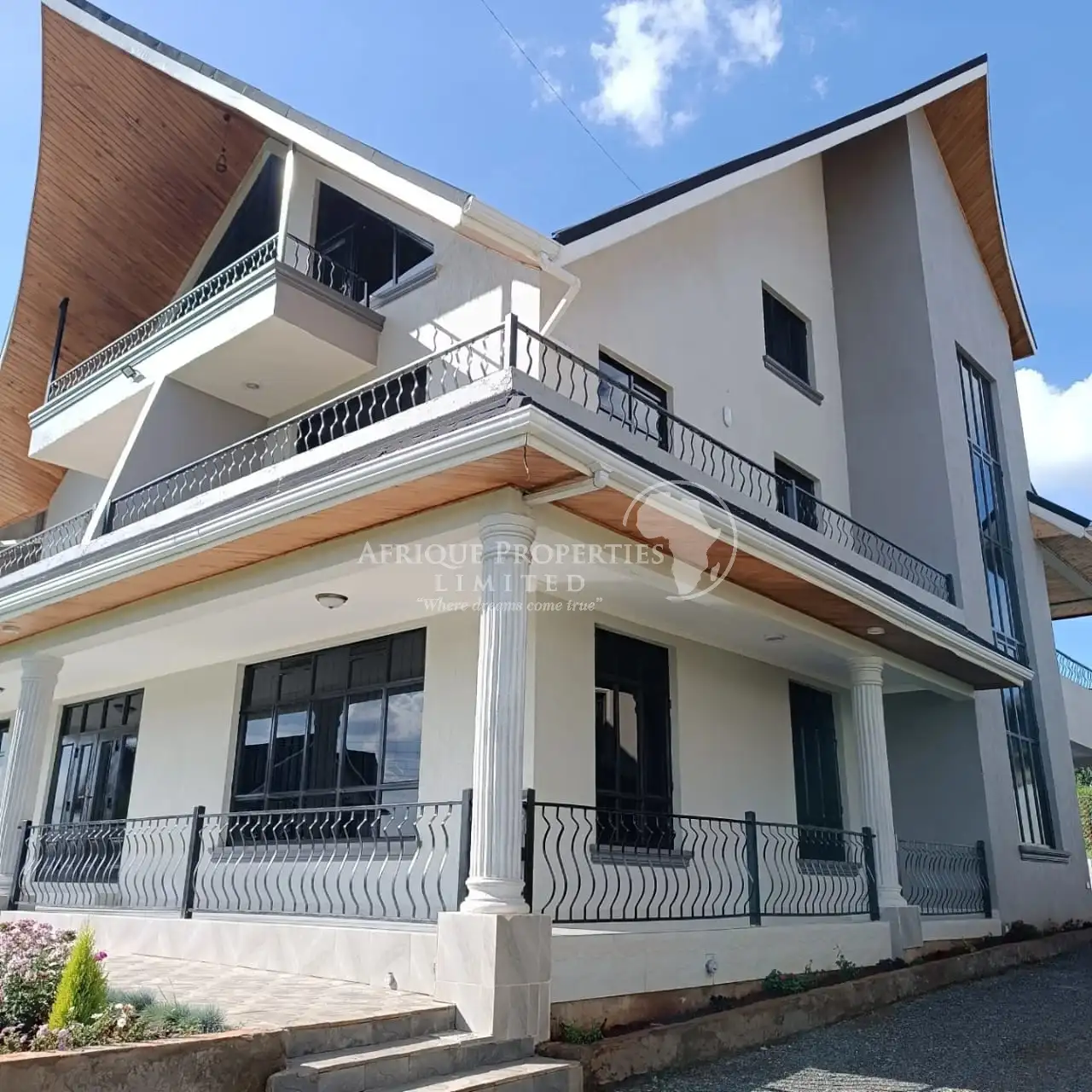 modern 5 bedroom maisonette to let in Ruiru Image