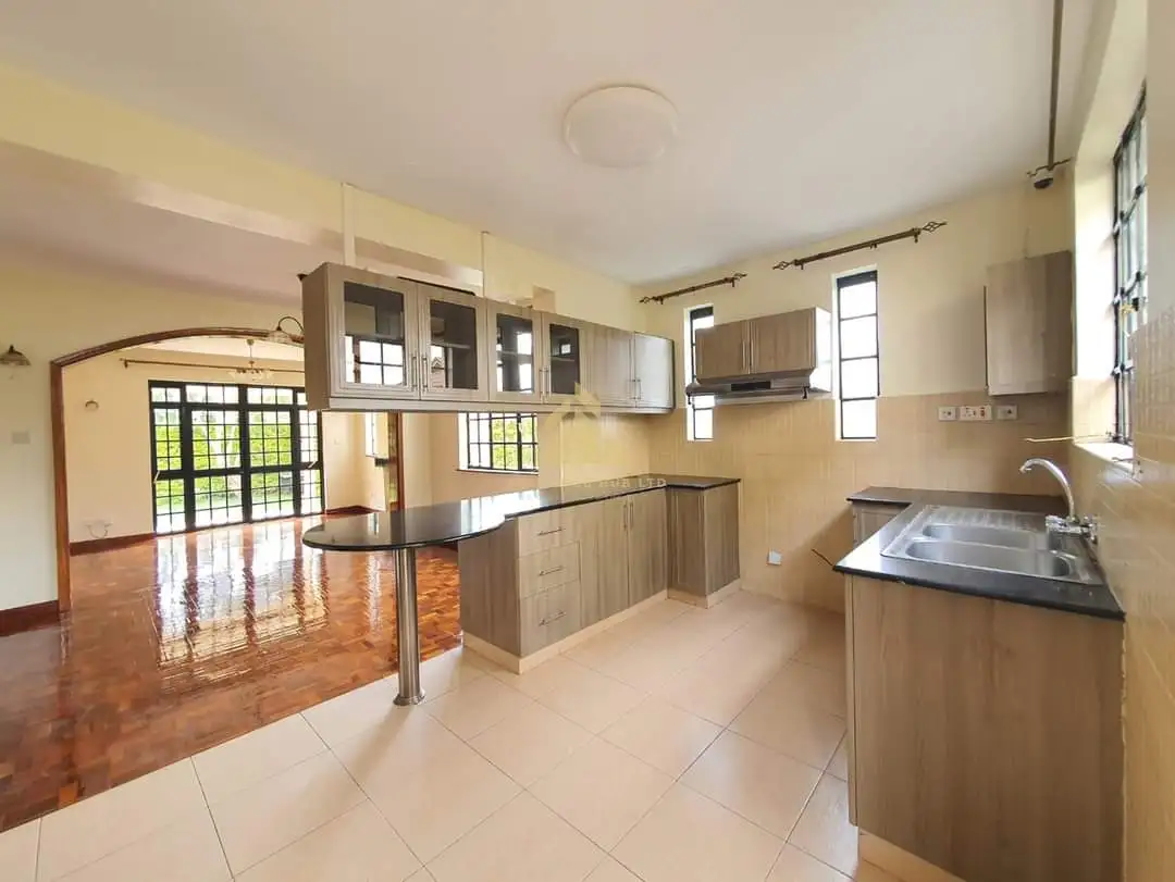 4 bedroom maisonette for rent in Loresho Image