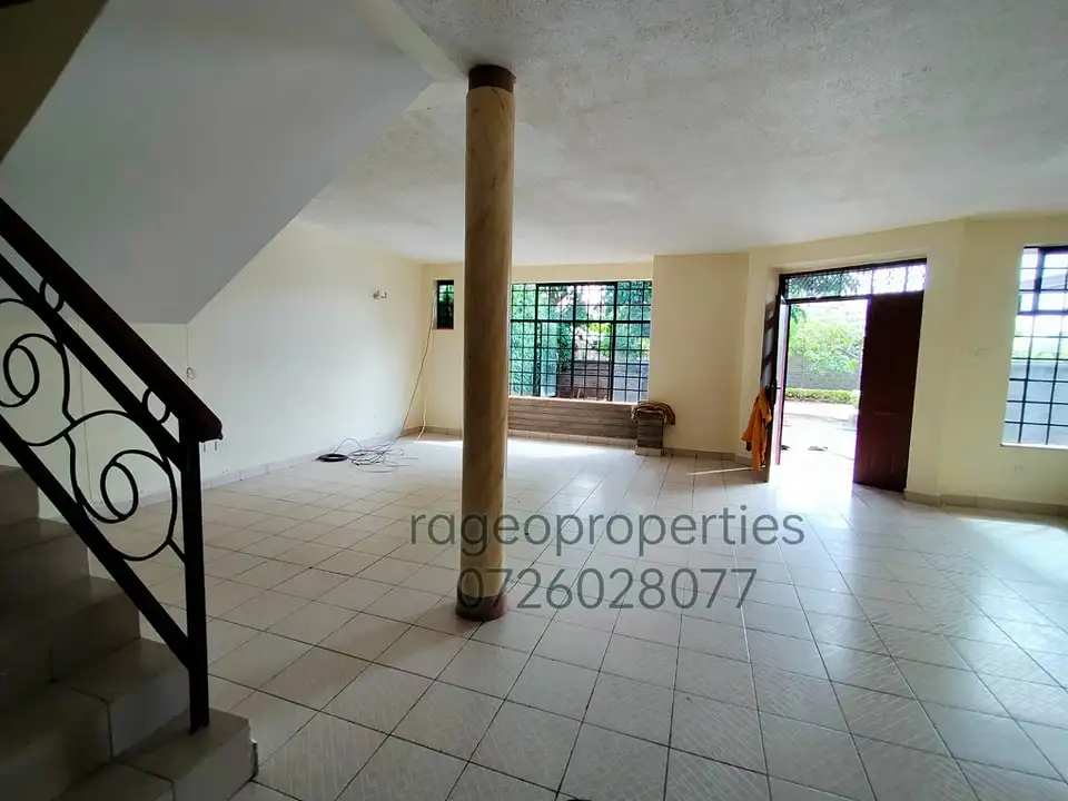  4 bedroom maisonette plus sq for sale in south b Image