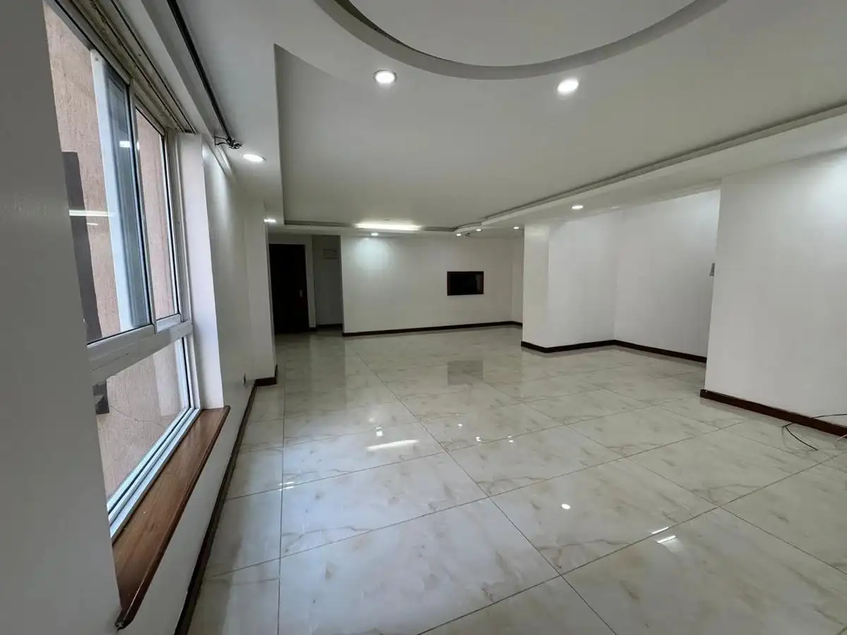 4 bedroom Apartment with a DSQ for rent in Riverside, Westlands Image