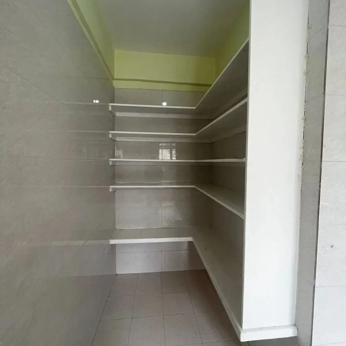 3 bedroom apartment to let or for sale in Kilimani. Image