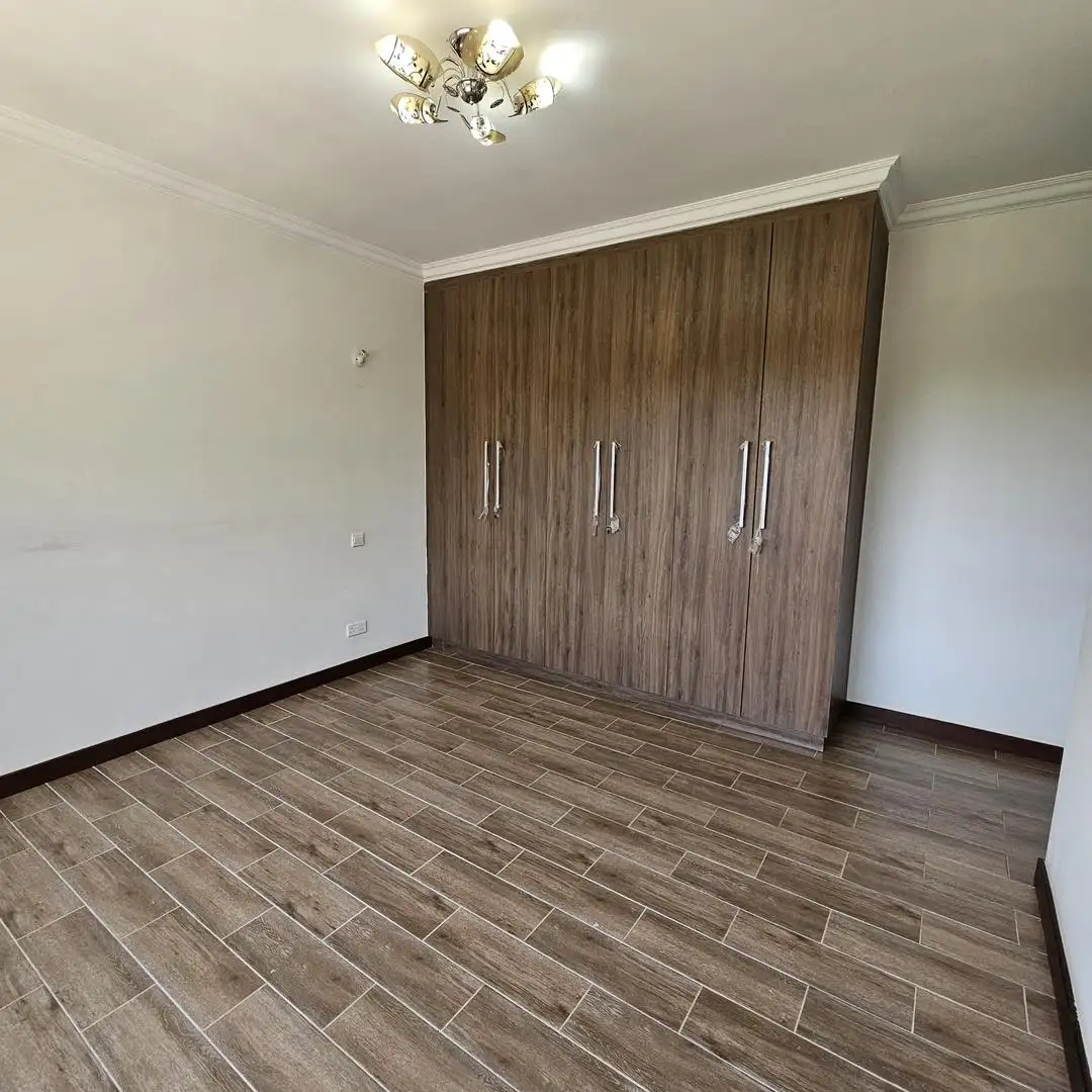 3 bedroom apartment for sale or to let in Parklands Image