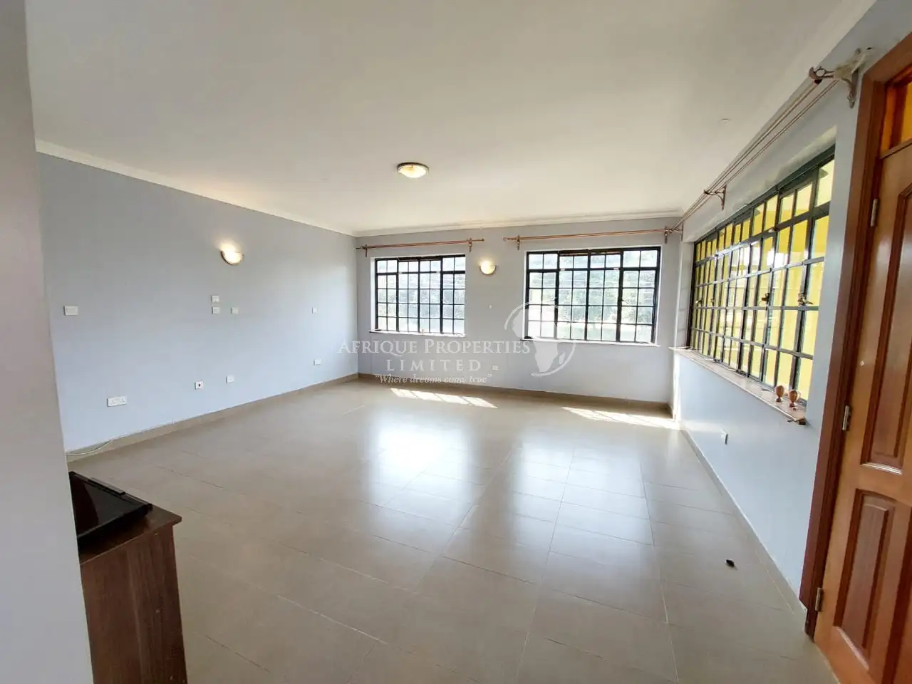 4 bedroom maisonette to let in Muthaiga North Image