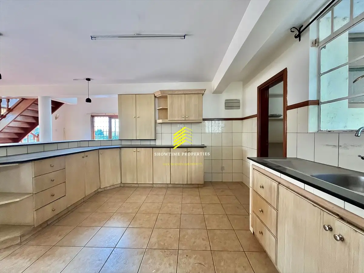 Spacious 5 bedroom duplex apartment to let in Kileleshwa Image