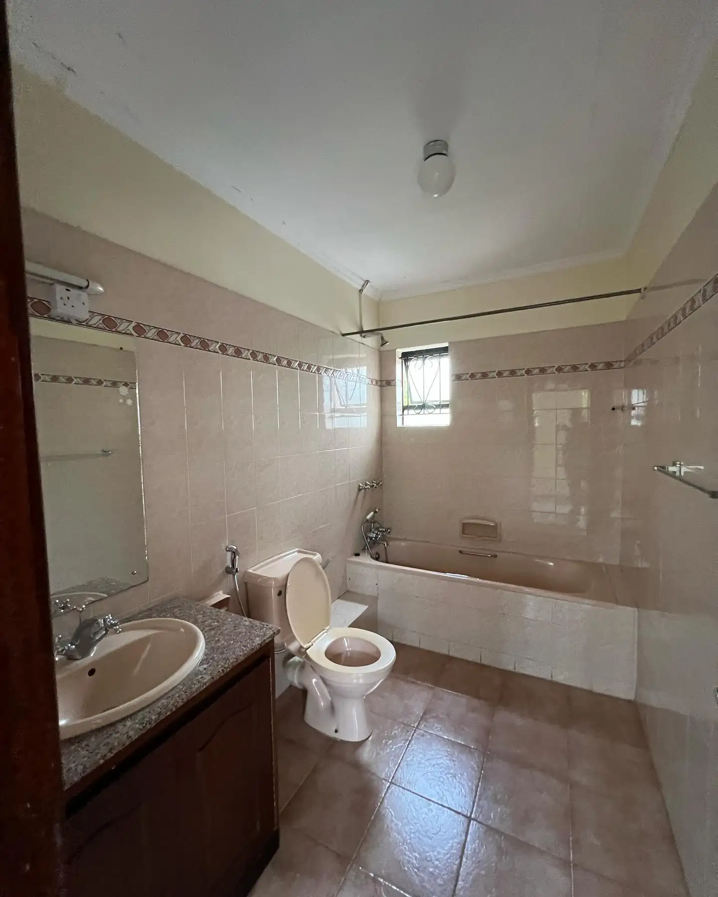 4 bedroom townhouse to let in Lavington Image