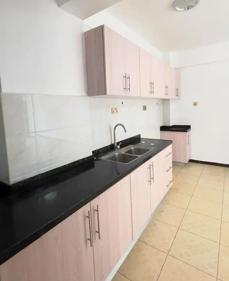 Charming  2 bedroom apartment to let in Lavington Image