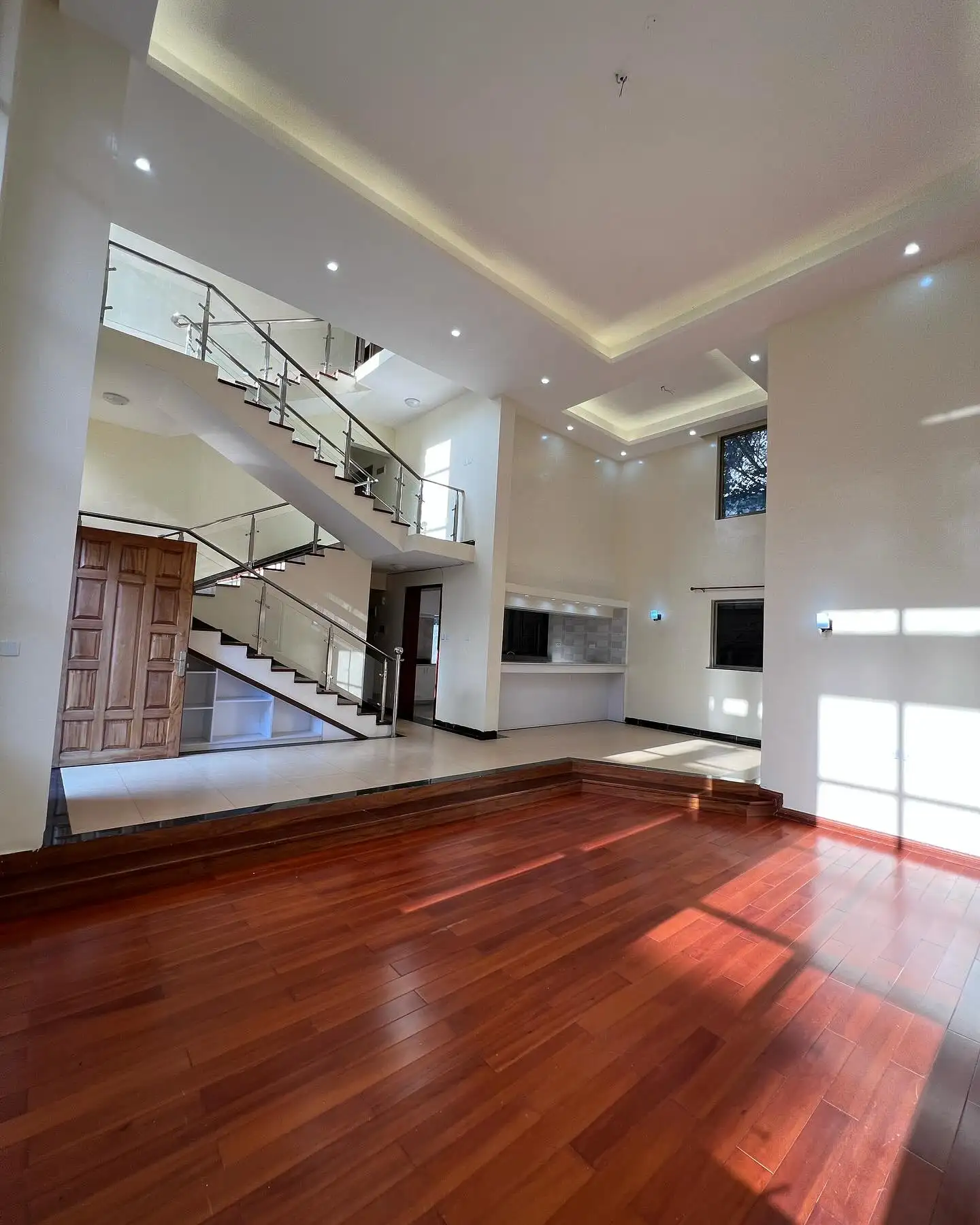 5 bedroom maisonette to let in Lavington Image