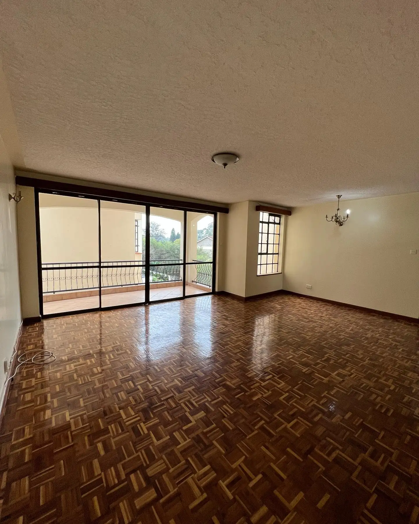 3bedroom plus sq apartment to let in Kilimani. Image