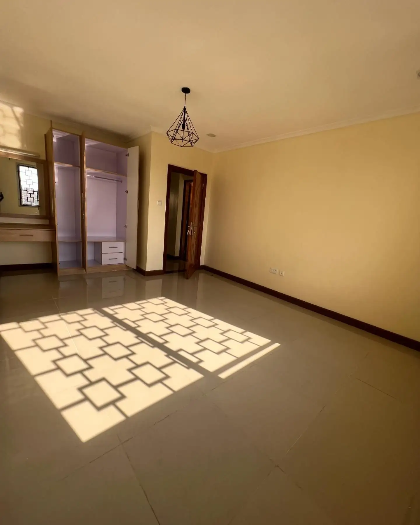 3 bedroom apartment to let in Kilimani Image