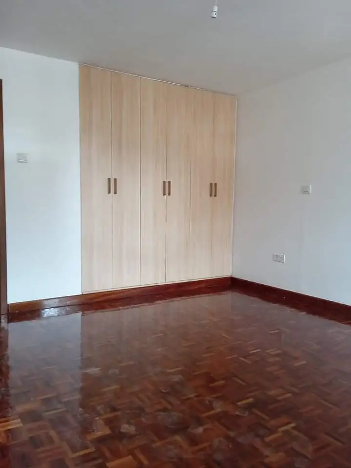 Spacious 3 bedroom apartment plus dsq for sale in Kileleshwa Image