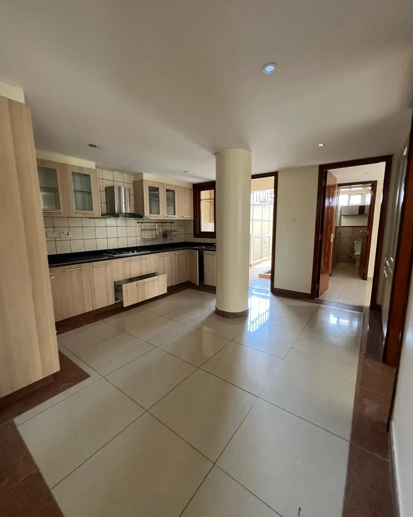 Executive two bedroom apartment to let in kileleshwa  Image