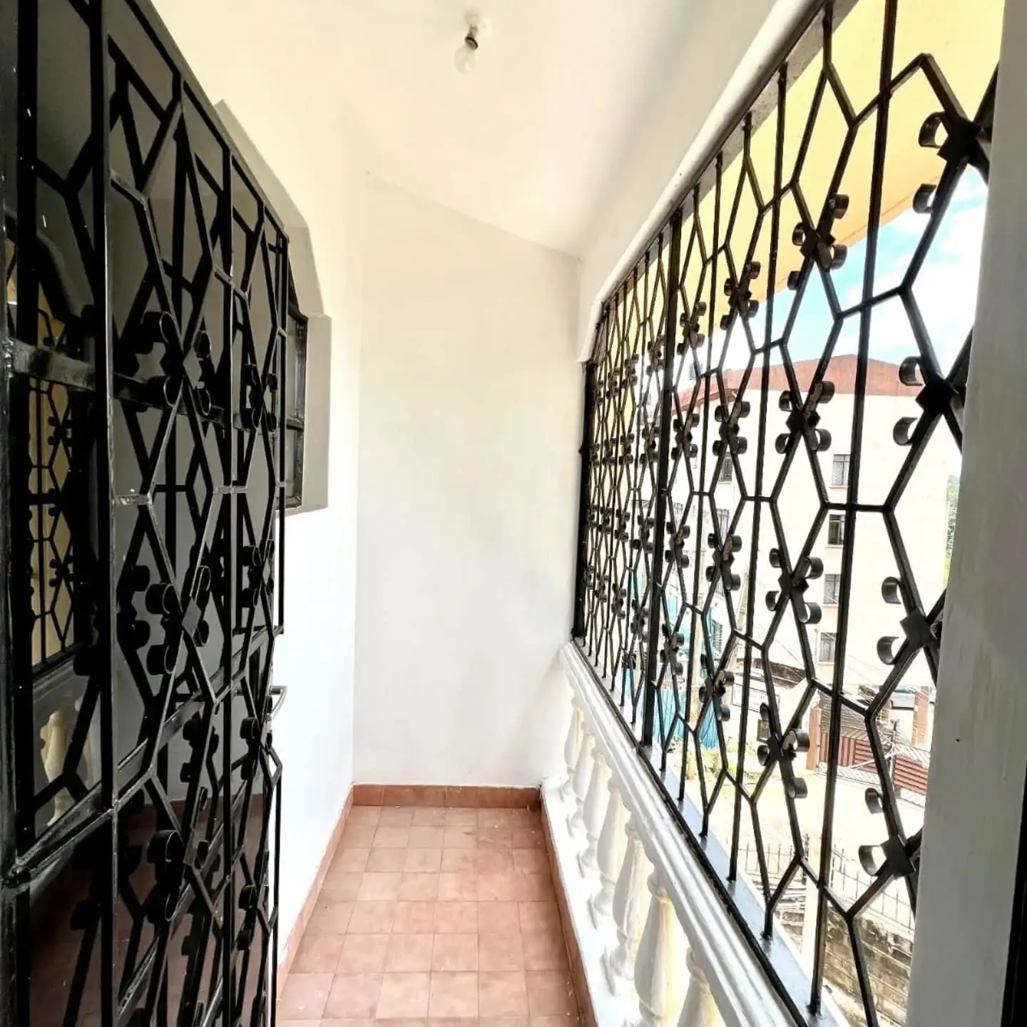 Spacious 3 Bedroom plus Dsq Maisonette For Rent in Parklands Image