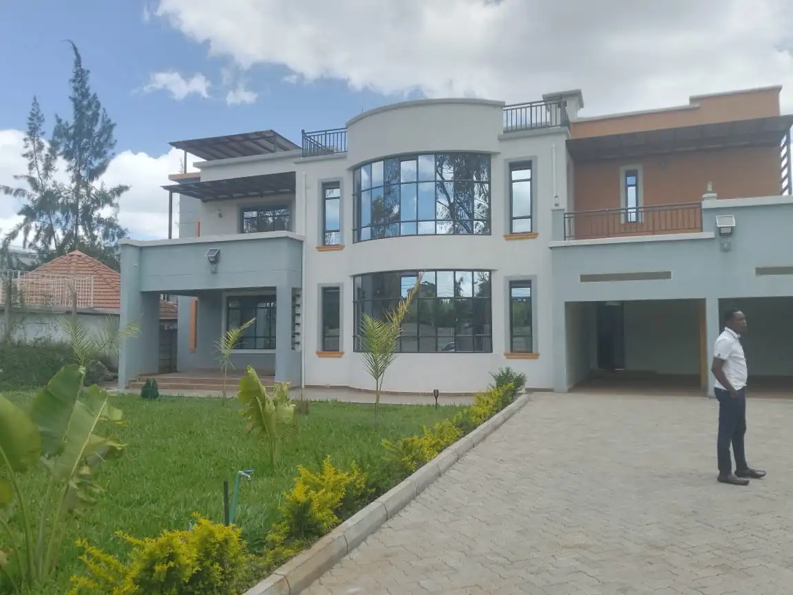 6 bedroom maisonette to let in Karen, Dagoretti Road Image