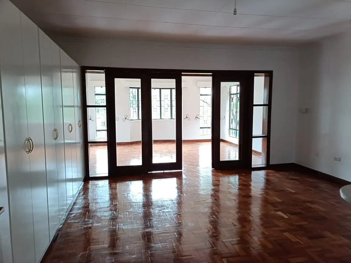 4 bedroom maisonette for rent in Rosslyn Image