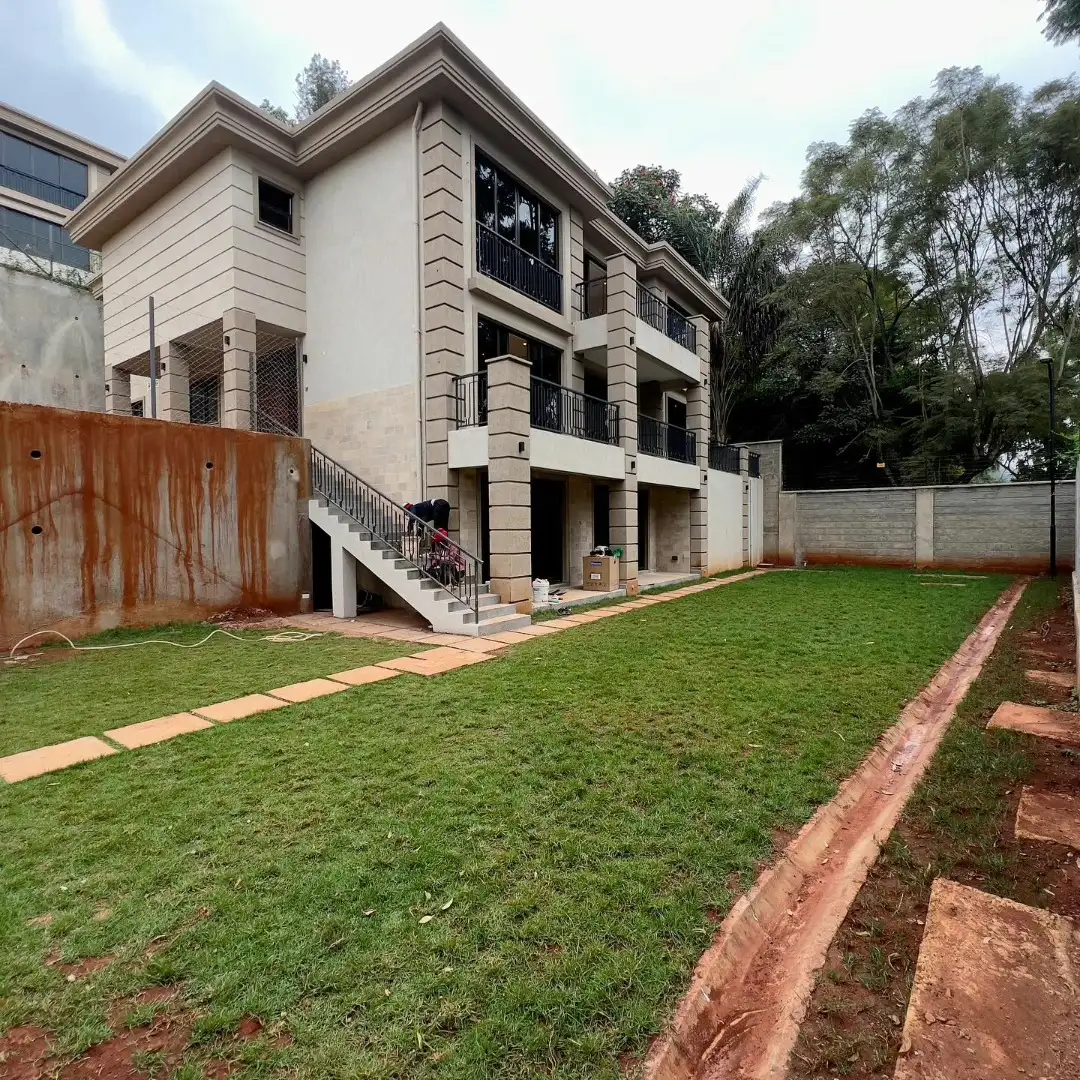 5 bedroom villa to let or for sale in Kitisuru. Image