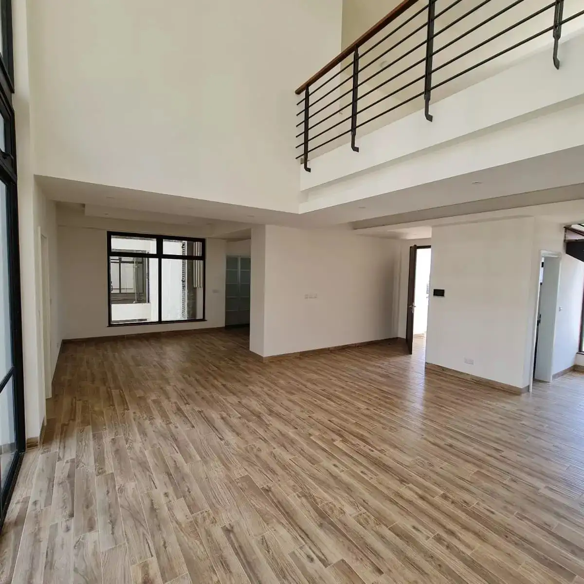 Stunning 3 Bedroom Duplex Apartment For Rent In Riverside Drive Image