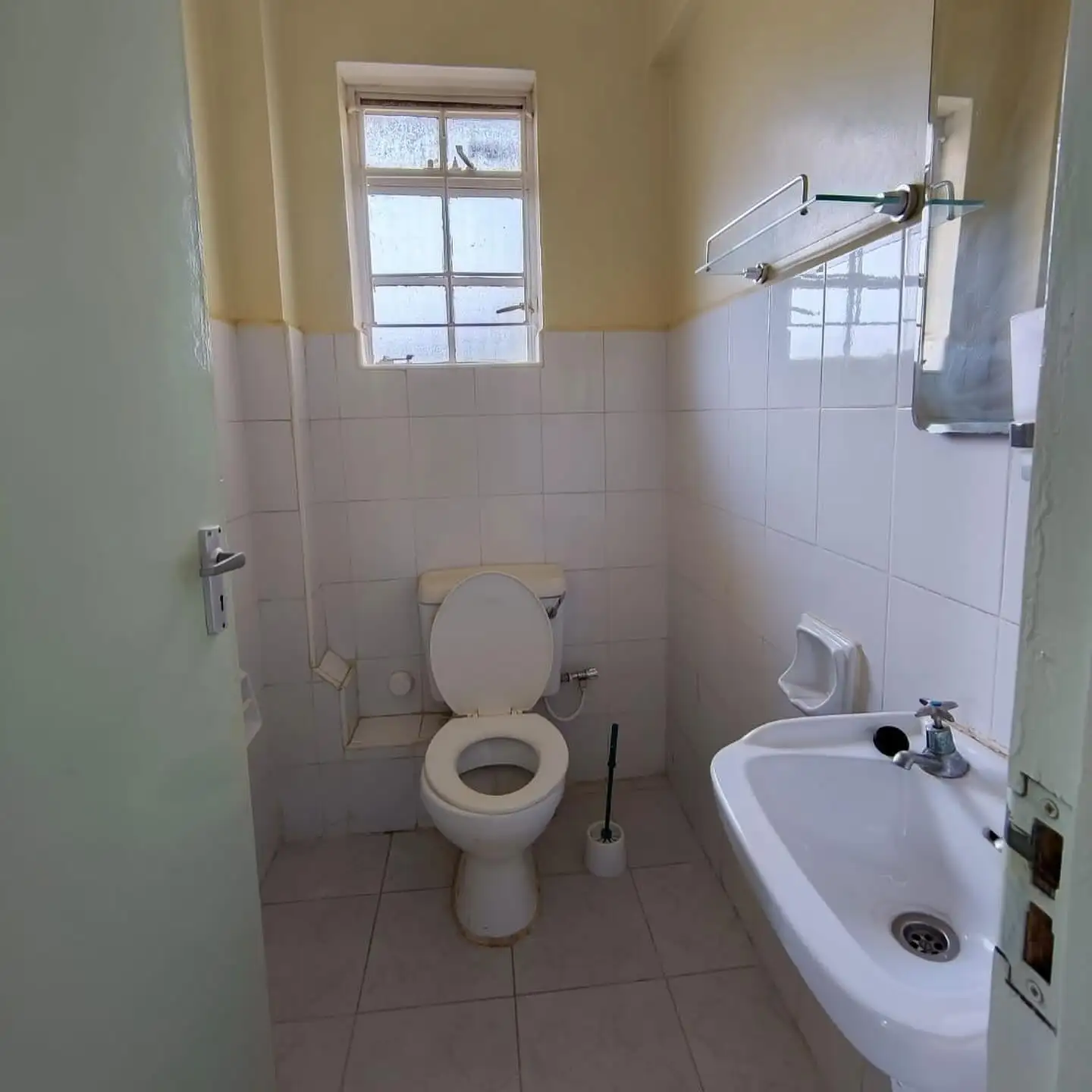 3bedroom  apartment with dsq to let in Kileleshwa Image