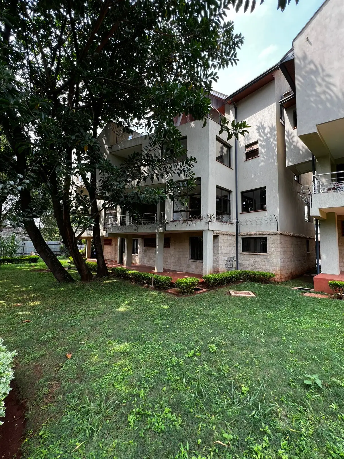 4 Bedroom plus DSQ Townhouse for Rent in Lavington Image