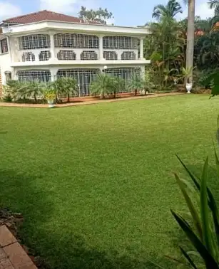 6 bedroom mansion for sale in Lavington. Image