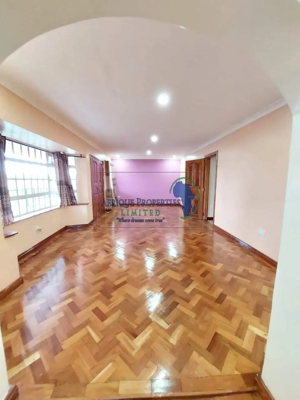 Spacious 4 bedroom maisonette to let or for sale in Thika Green Golf Estate Image