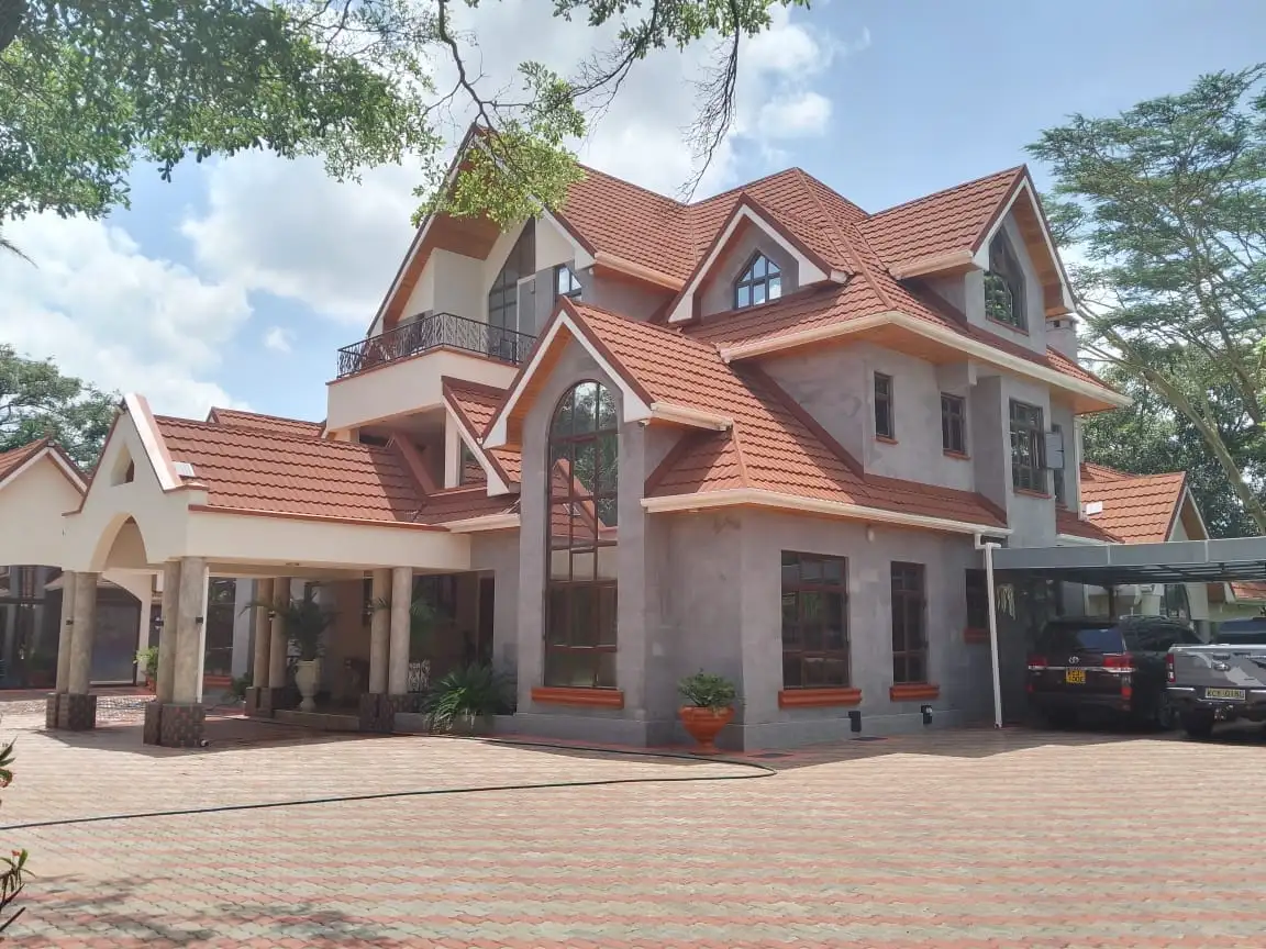 6 bedroom maisonette for sale in Runda Image