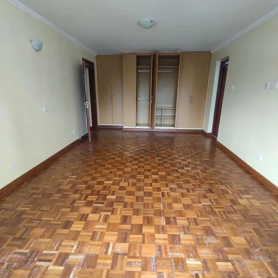 spacious 3 bedroom apartment to let in Kilimani Image