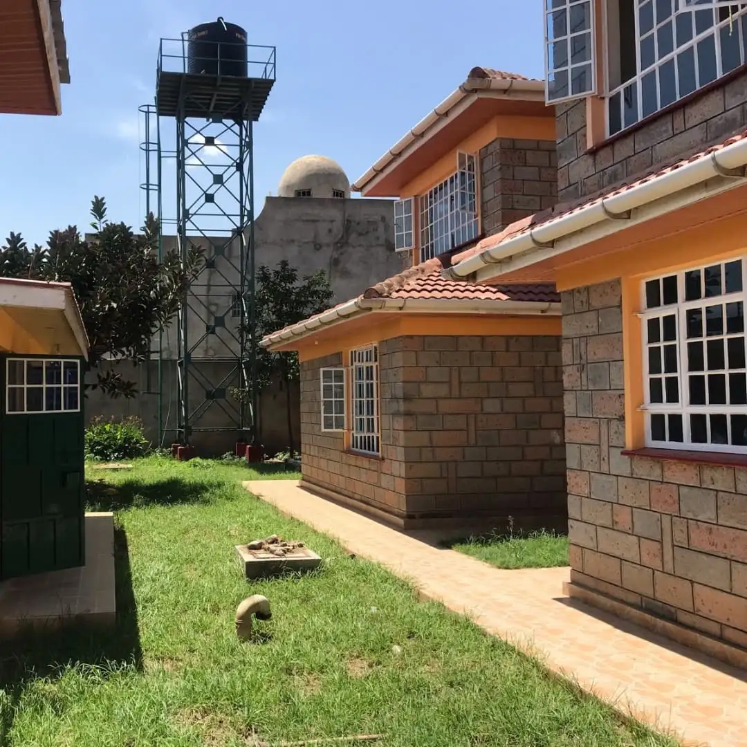 7 bedroom maisonette for sale or rent in Syokimau Image