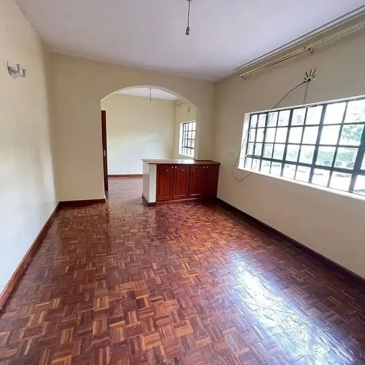 spacious 2 bedroom apartment to let in Kileleshwa Image