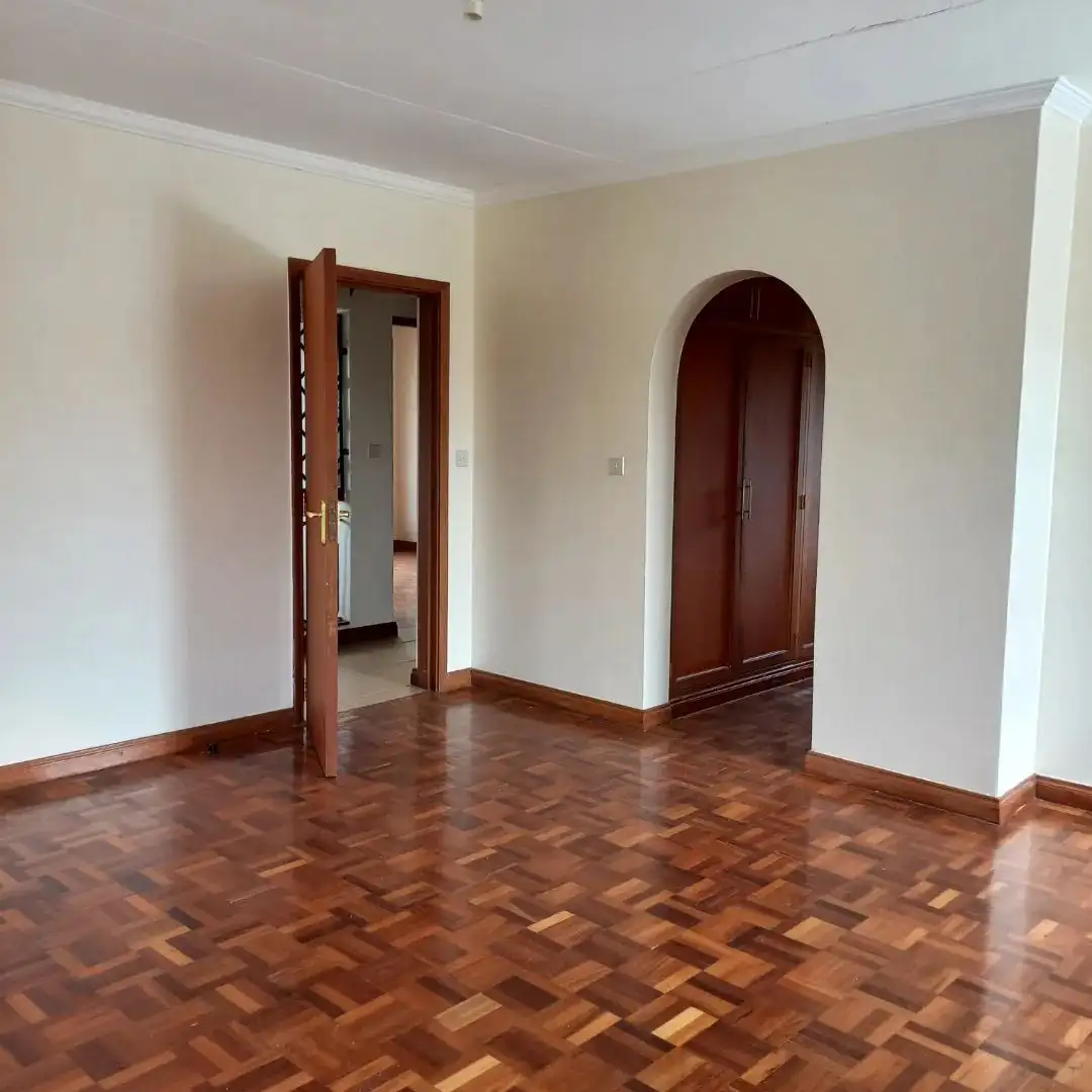 5 bedroom maisonette to let in Karen Image