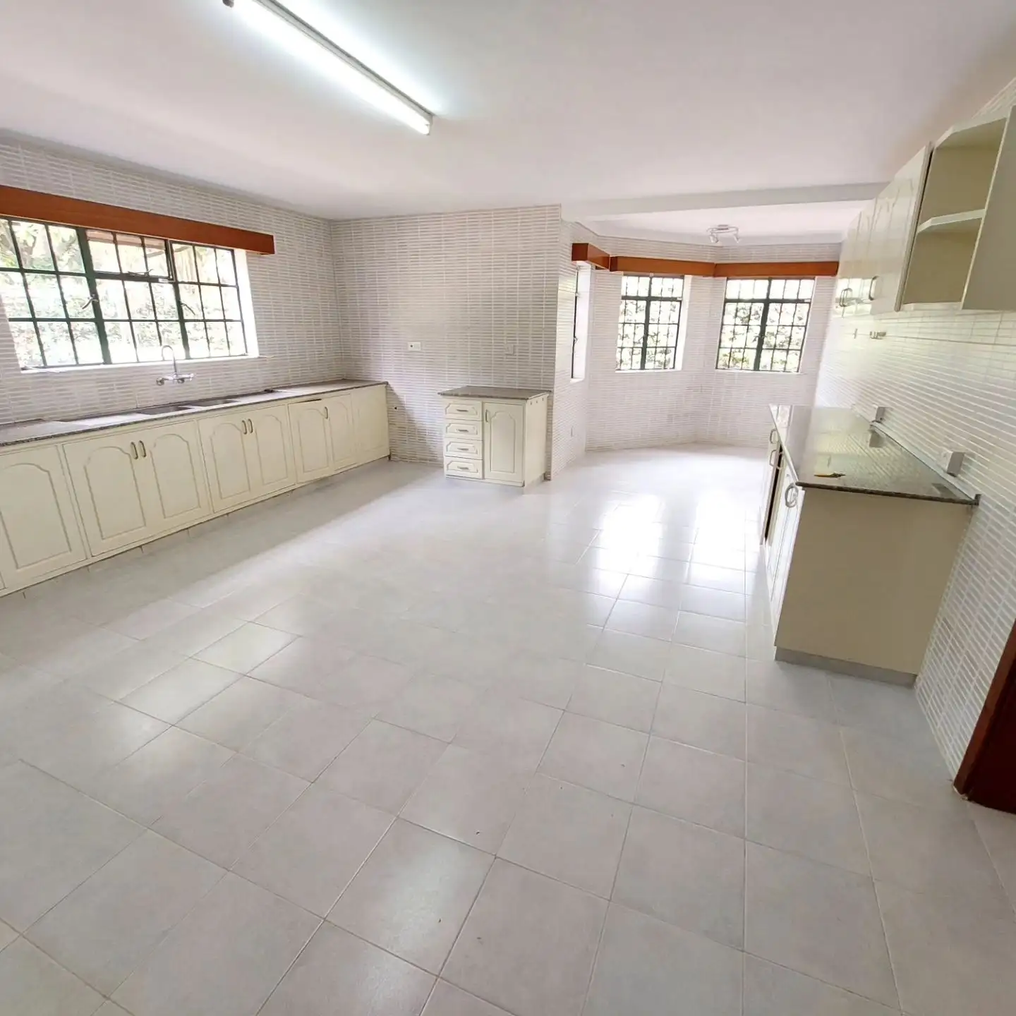 4 bedroom mansion to let in Runda. Image