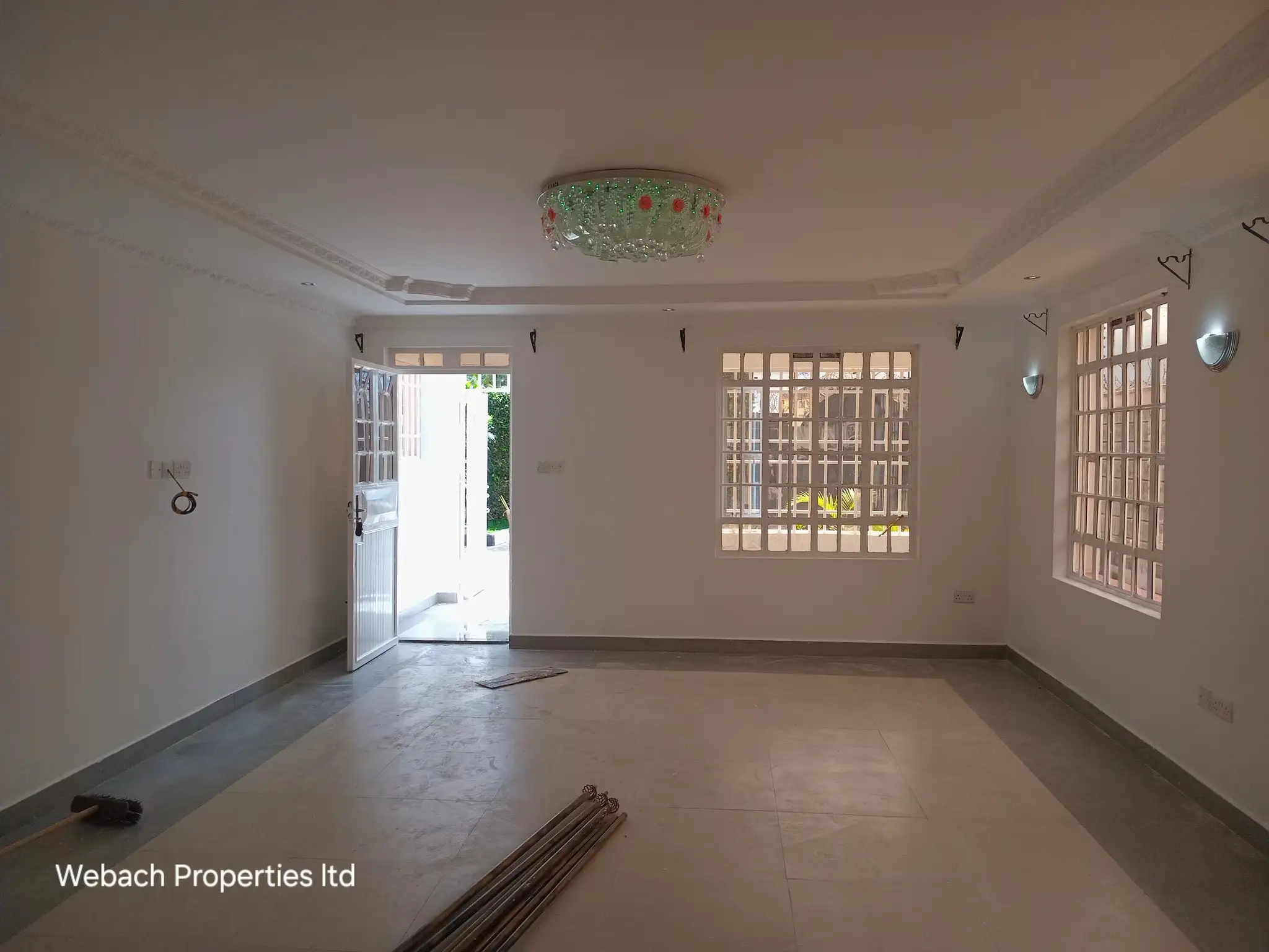 3 bedrooms master ensuite in a shared apartment in Syokimau, Gateway mall area Image