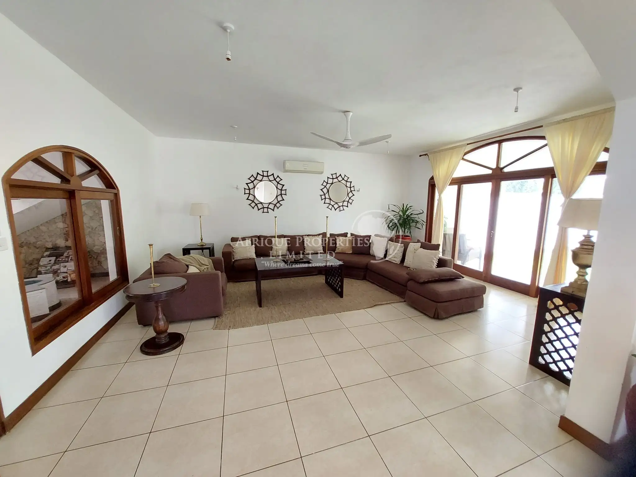 Stunning 4 Bedroom Maisonette For Sale in Nyali Image
