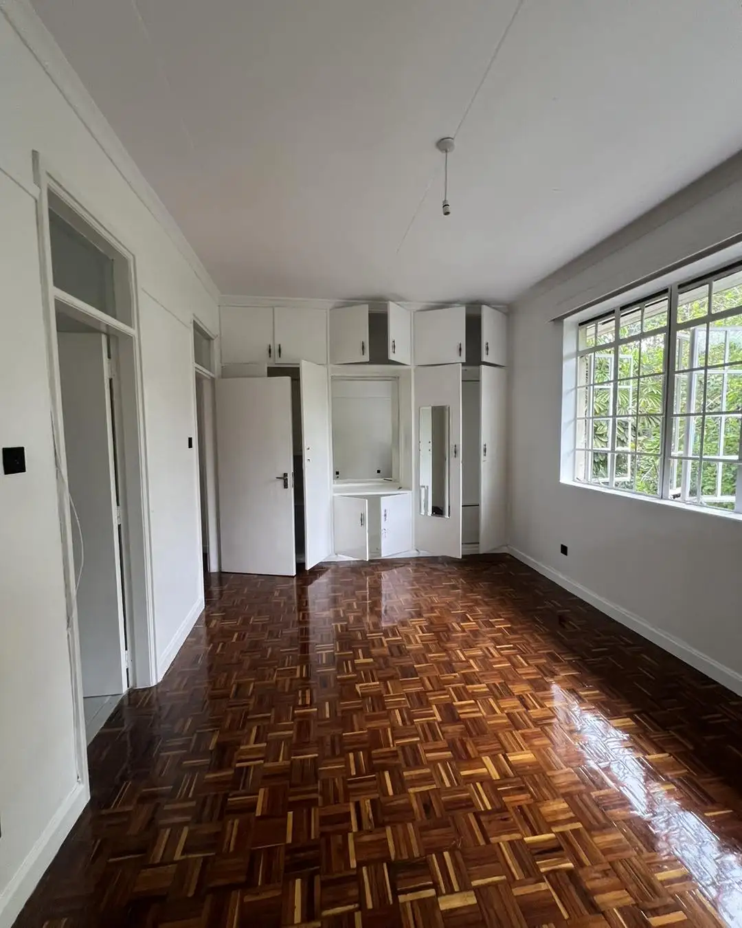 Spacious modern 4 bedroom plus dsq apartment to let in KILELESHWA Image