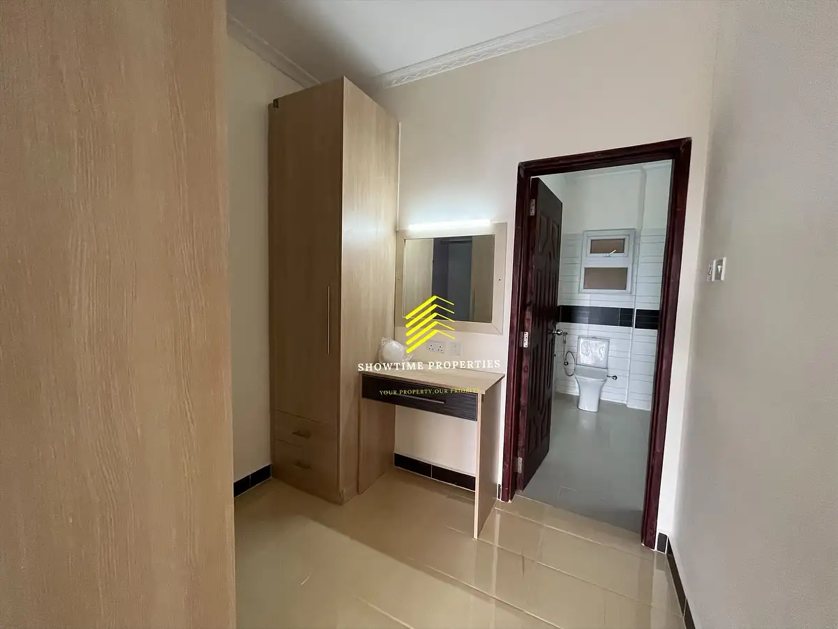 Brand new 2 bedroom apartment all en-suite to let in Lavington Image