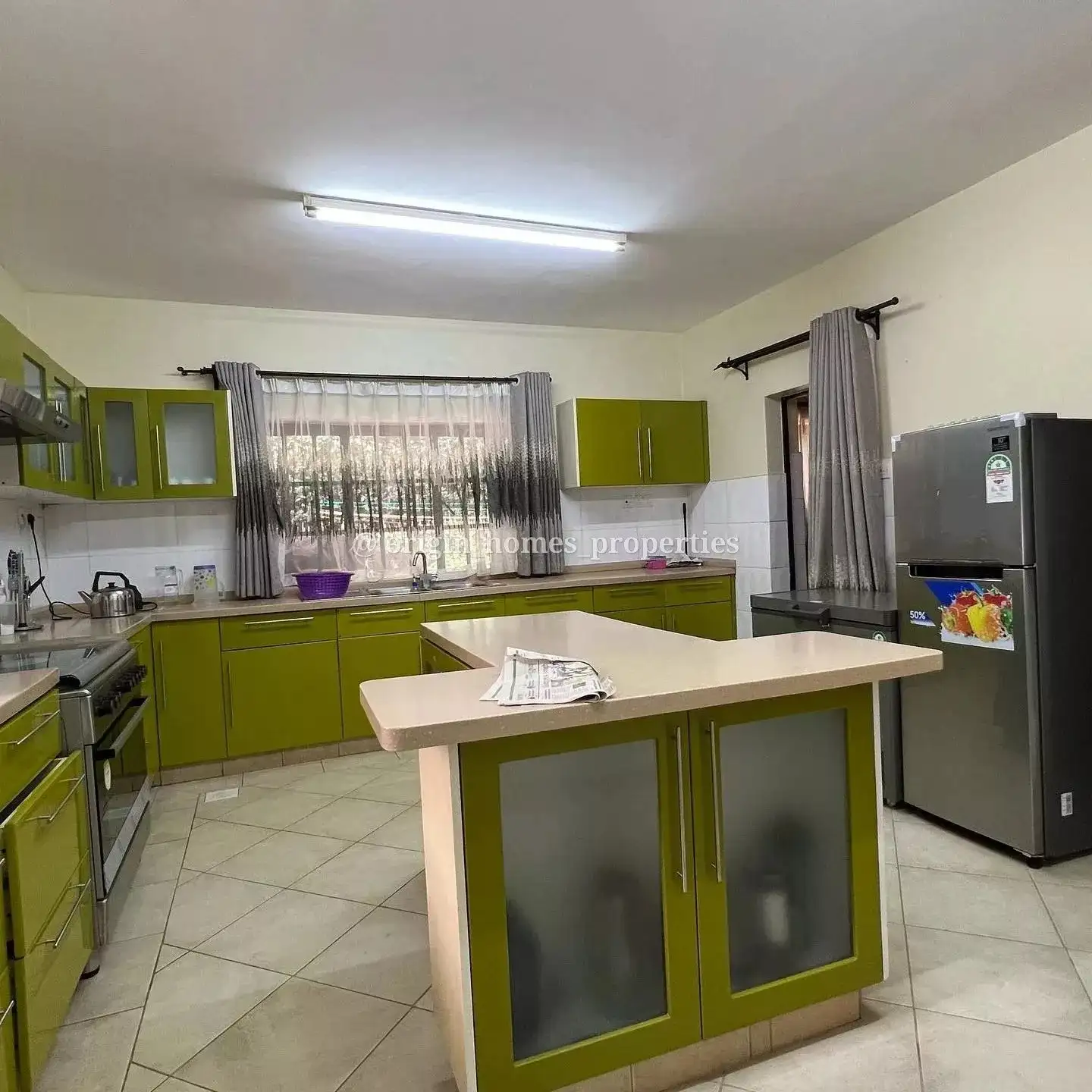 Charming 4-bedroom townhouse with a dsq to let in Lavington Image