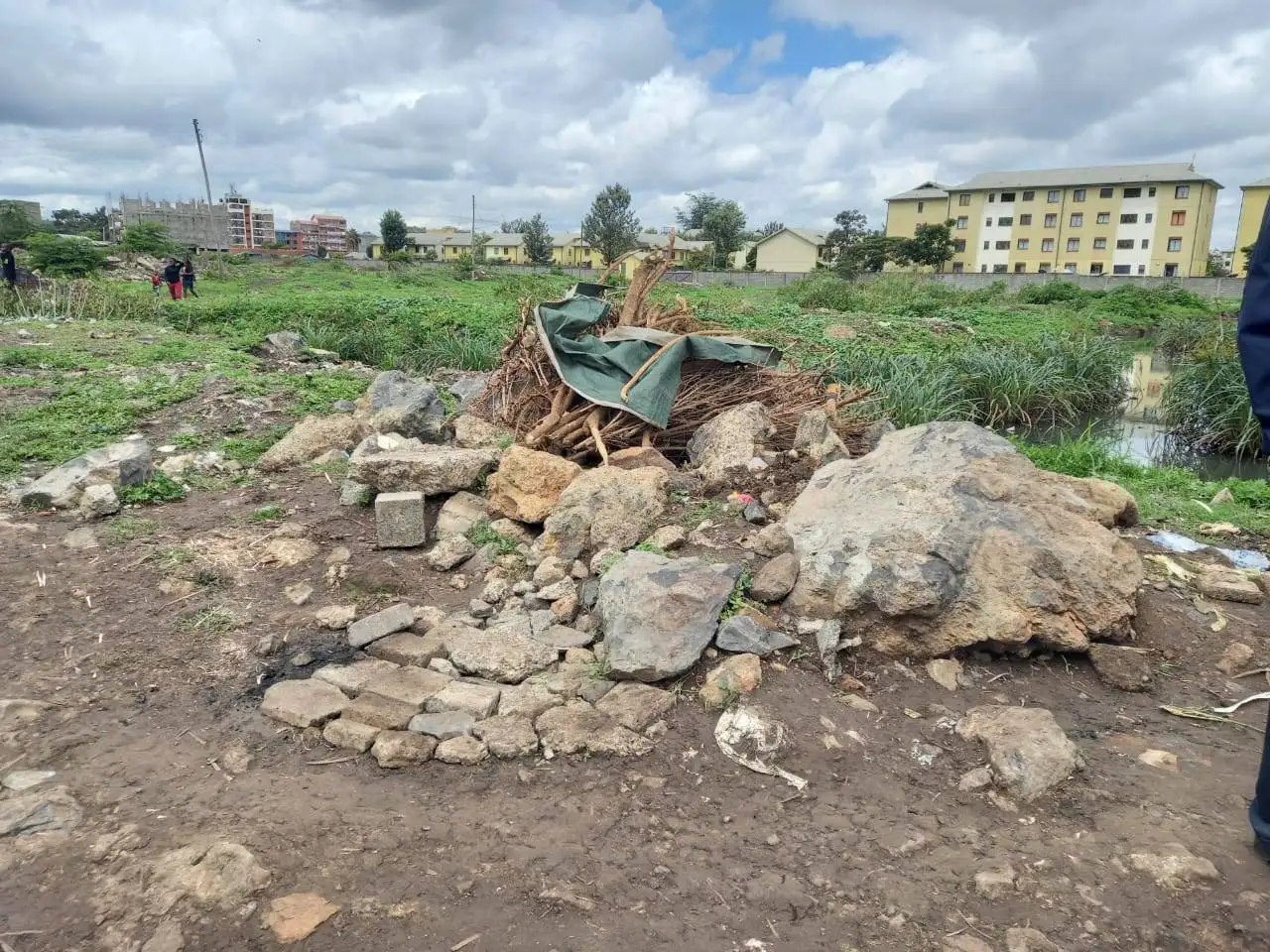 7 acres of prime land for sale in Embakasi.  Image